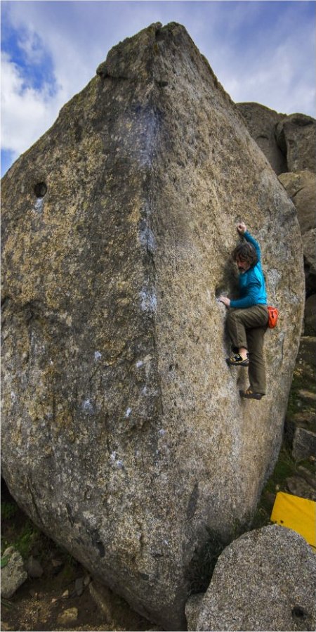 Salita del boulder Volpe di Giada al settore Blogbuster di Torre delle Stelle